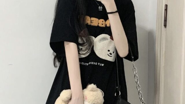 Scene: Video viral guru terbaru jadi knowledge spotlight via telegram  $  >>CCTV)